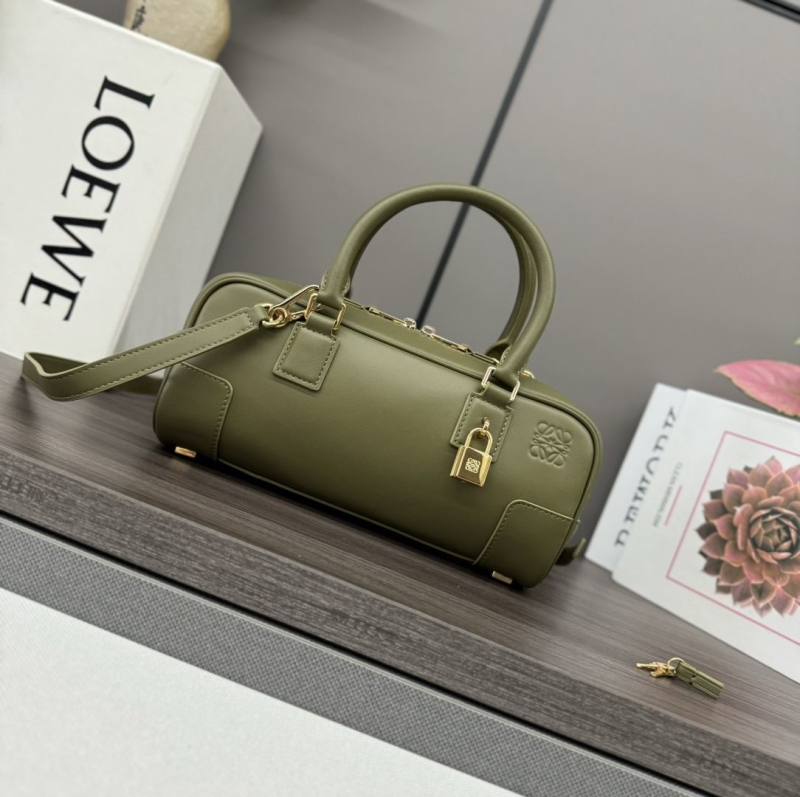 l*ew* handle bags
